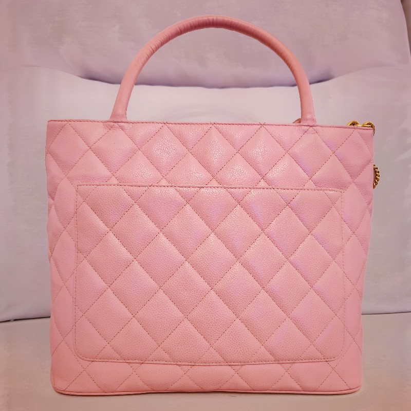 Chanel Medallion 希爾頓魚子醬金幣包-6