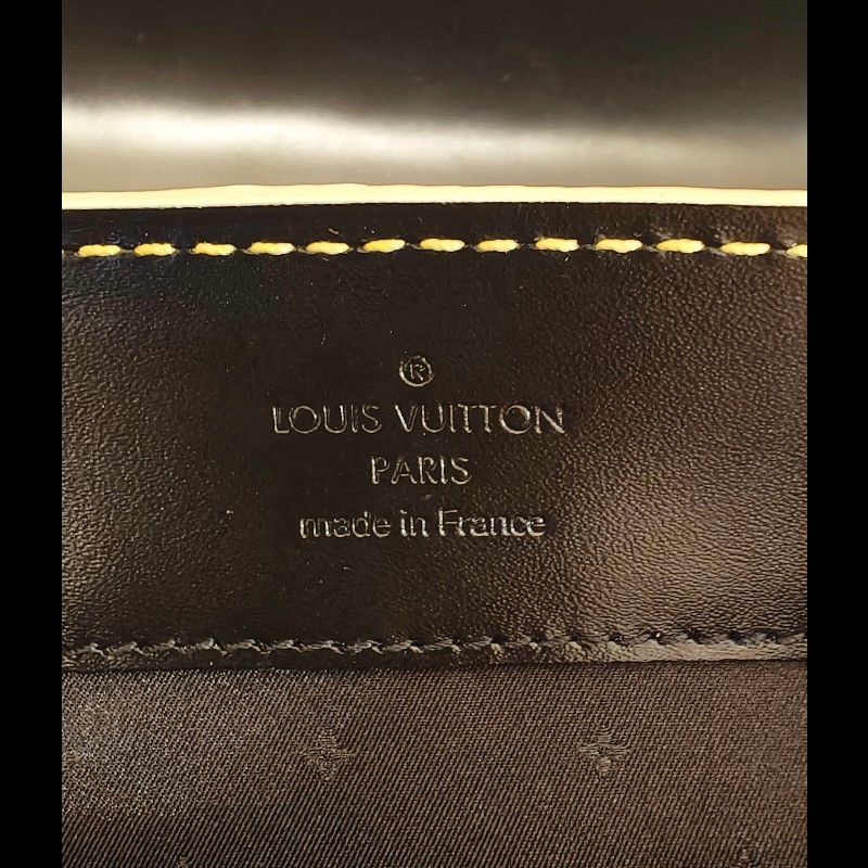 LV Sunail Le Talentueux 鉚釘 山羊皮肩背包 M91820-18