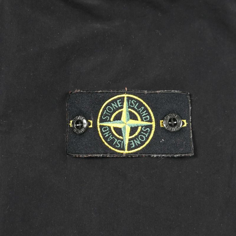 STONE ISLAND 尼龍聚酯混紡黑色技術連帽夾克外套,二手男款 L 碼-9