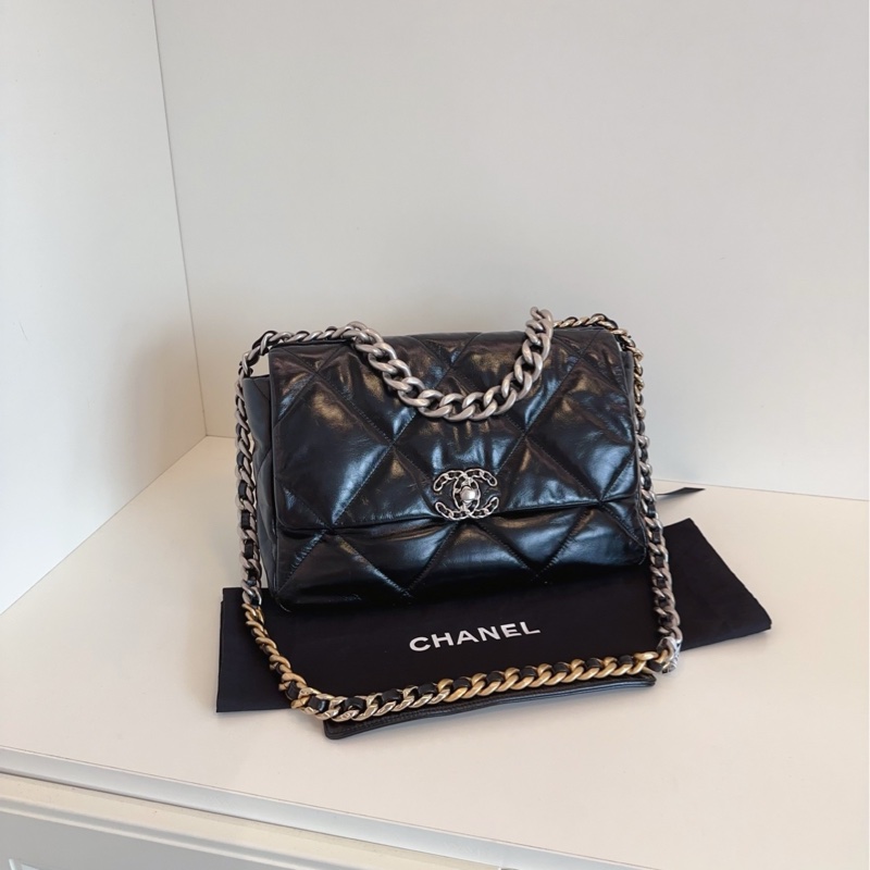 【閒置🆕】Chanel芯片款 經典 黑銀 19bag中號手提斜挎包-0