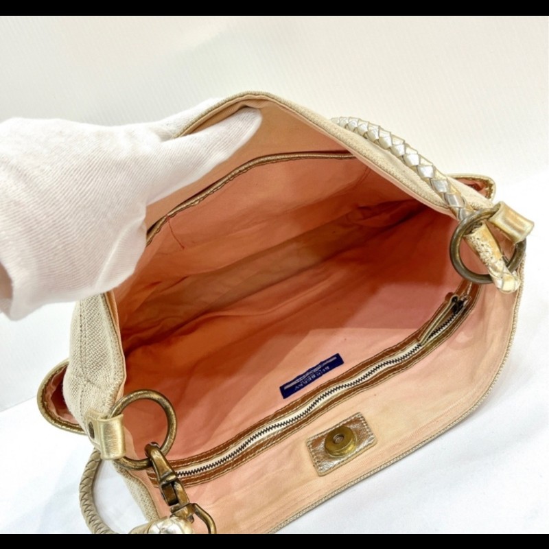 Burberry Blue Label米色帆布單肩包-12