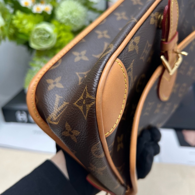 【98%新 有塵袋】LV Diane 老花黑肩帶法棍包 芯片款-8