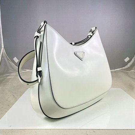 *奢華大道國際精品*【P218】PRADA象牙白色拋光小牛皮 CLEO肩背包 1BC156-1