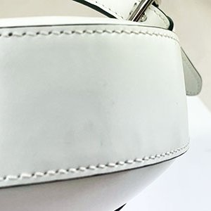 *奢華大道國際精品*【P218】PRADA象牙白色拋光小牛皮 CLEO肩背包 1BC156-12