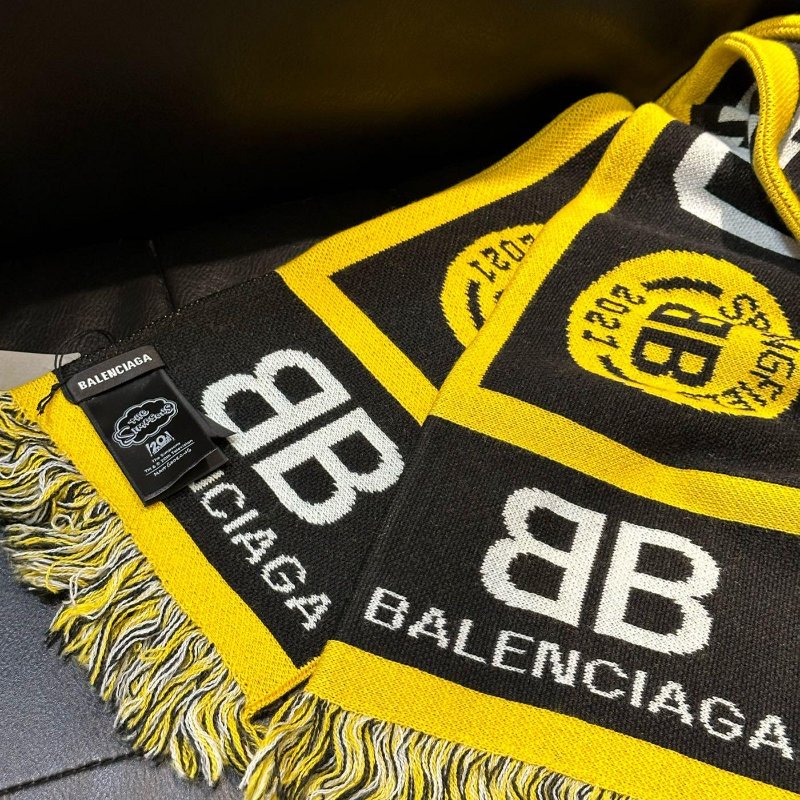 💎Han's house精品服飾💎Balenciaga 巴黎世家 羊毛 圍巾雙面用 18X155公分 原價16000-5