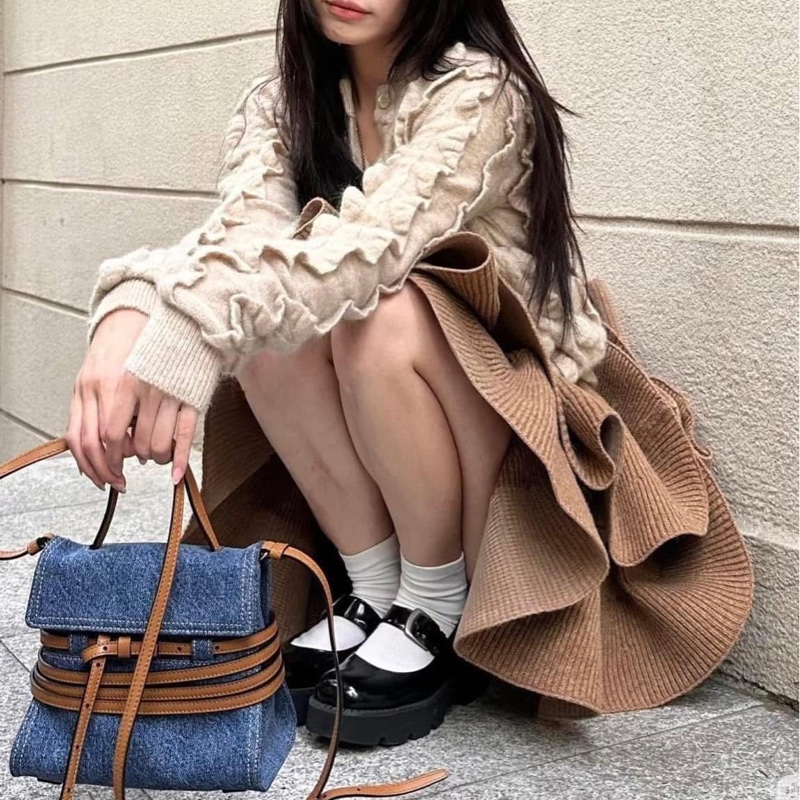 MOSCHINO Tie Me 丹寧綁帶包 (附揹帶)-9