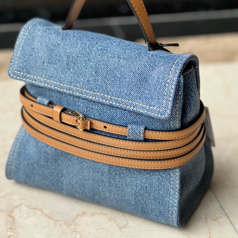 MOSCHINO Tie Me 丹寧綁帶包 (附揹帶)-12