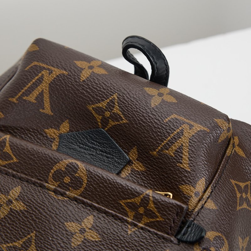 二手Lv mini 新款小書包/晶片款-8