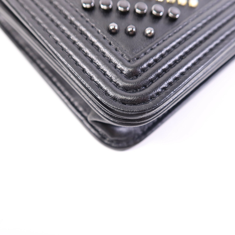 CHANEL 牛皮皮革WOC Wallet On Chain銀扣鏈帶肩背袋-11