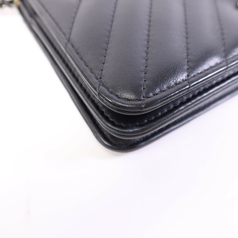 CHANEL 牛皮皮革WOC Wallet On Chain銀扣鏈帶肩背袋-11