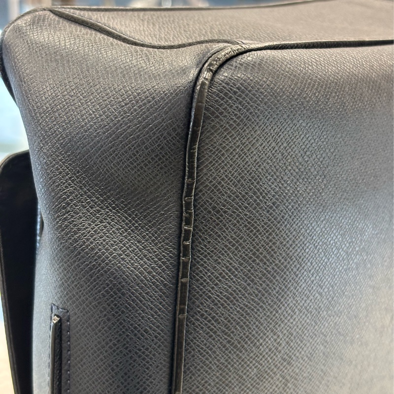 LV M32632 MILO TAIGA 深藍 牛皮 男仕款 大款 肩背包 斜背包-14