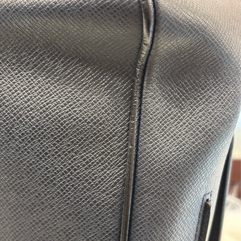 LV M32632 MILO TAIGA 深藍 牛皮 男仕款 大款 肩背包 斜背包-16