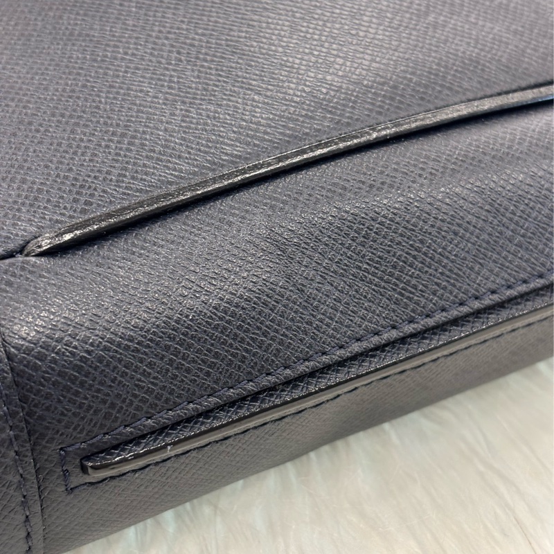 LV M32632 MILO TAIGA 深藍 牛皮 男仕款 大款 肩背包 斜背包-21