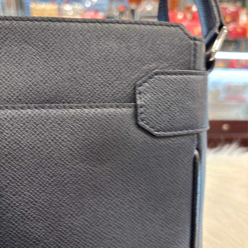 LV M32632 MILO TAIGA 深藍 牛皮 男仕款 大款 肩背包 斜背包-25