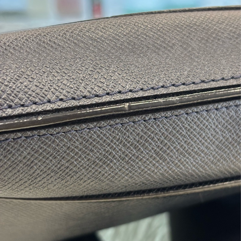 LV M32632 MILO TAIGA 深藍 牛皮 男仕款 大款 肩背包 斜背包-36