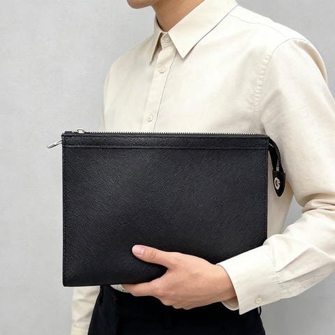 LV黑色中號手拿洗漱包 27*20*6 全新閒置配件盒子塵袋