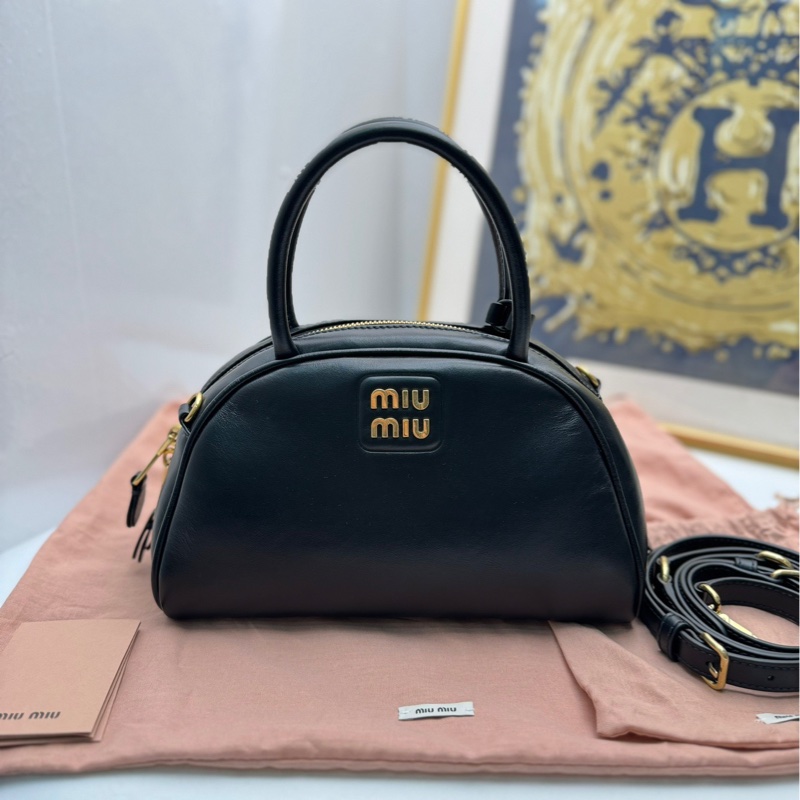 【99❤️】MiuMiu 黑金保齡球手提包 小號 small-0