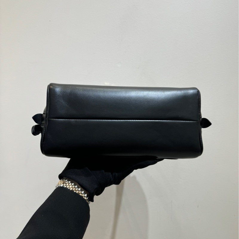 【99❤️】MiuMiu 黑金保齡球手提包 小號 small-4