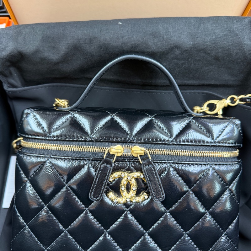 Chanel 26C 黑金油蠟皮LP 飯盒包-0