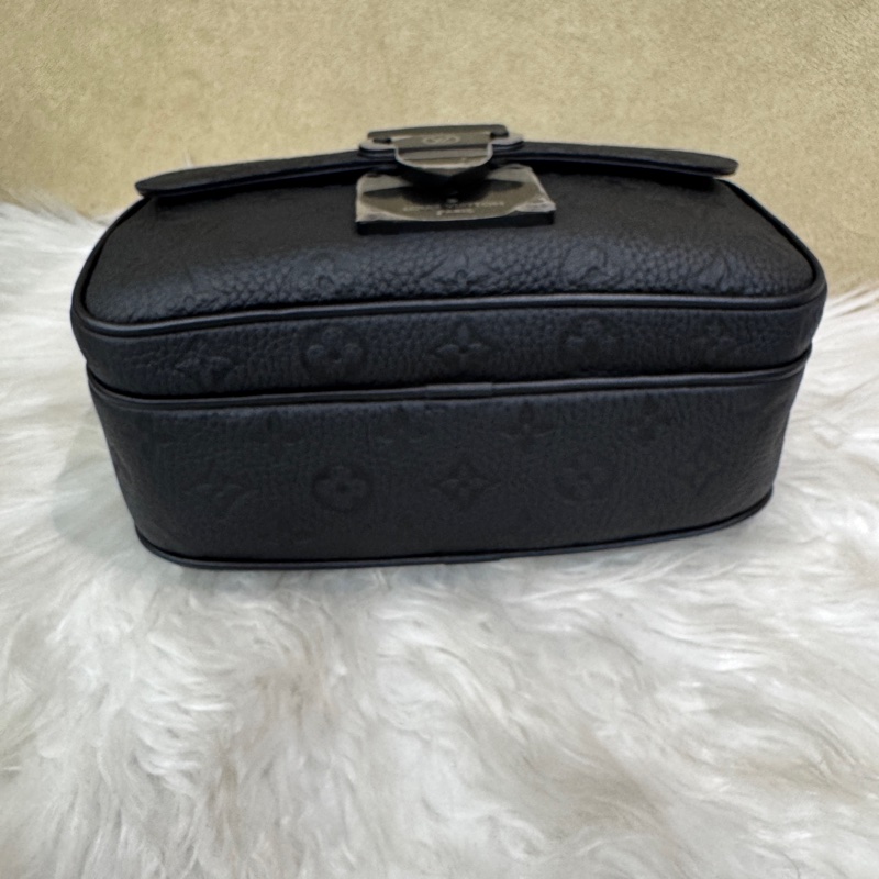 LV S-Lock 郵差包 晶片款 近全新-4