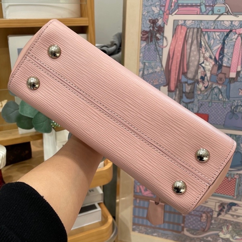 【近新閒置品】Louis Vuitton 路易威登cluny bb粉色水波紋手提包氣質高雅-2