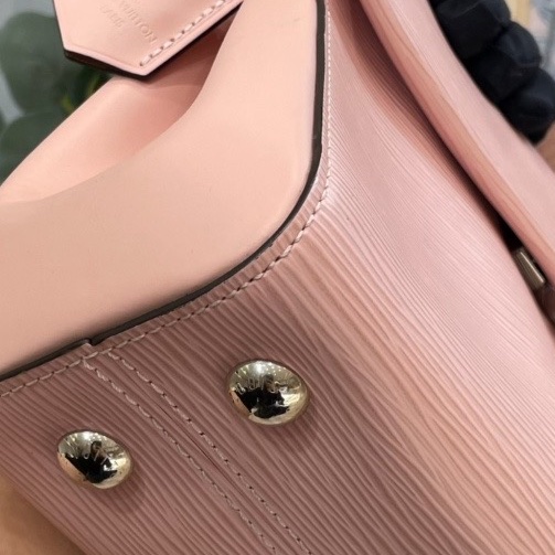 【近新閒置品】Louis Vuitton 路易威登cluny bb粉色水波紋手提包氣質高雅-8