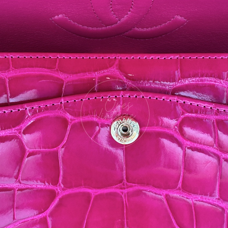 [Pre-owned] Chanel Shiny Pink Alligator GHW Medium Classic Flap Bag-20