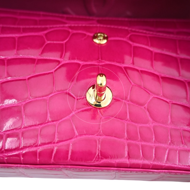 [Pre-owned] Chanel Shiny Pink Alligator GHW Medium Classic Flap Bag-25