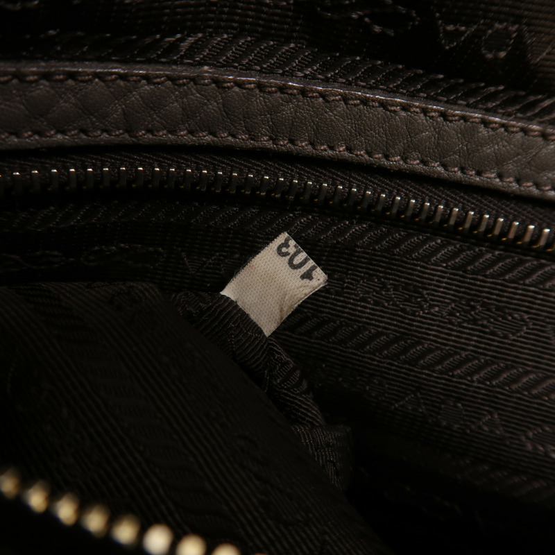 PRADA 牛皮皮革Shoulder Bag金扣肩背袋-6