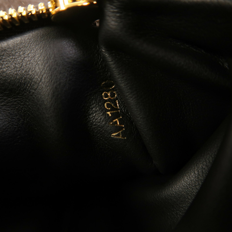 LOUIS VUITTON Monogram/Monogram Reverse Pochette LV 3金扣肩背袋-8