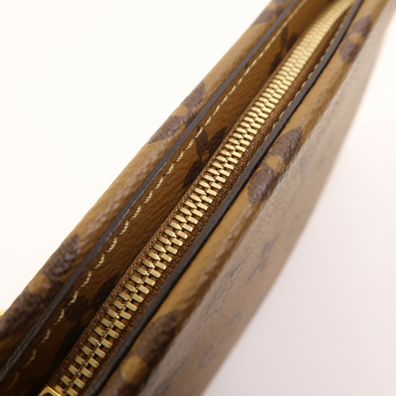 LOUIS VUITTON Monogram/Monogram Reverse Pochette LV 3金扣肩背袋-18