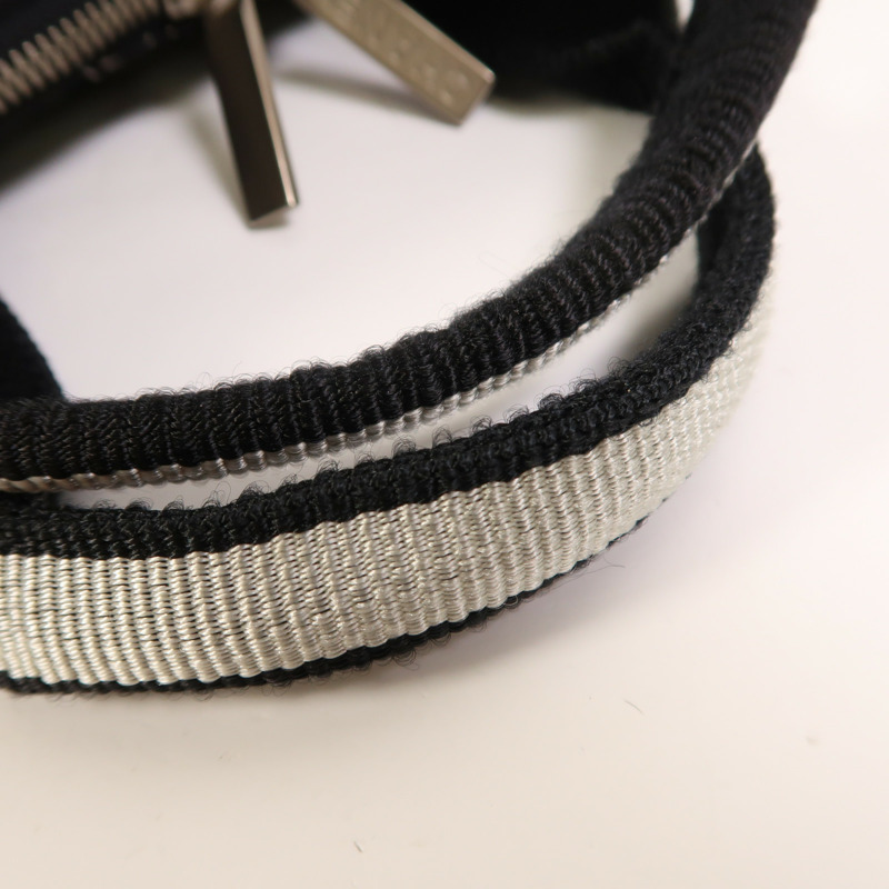 CHANEL 尼龍Travel Line Hang Bag銀扣手挽袋-17