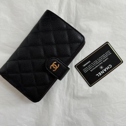 Chanel黑金荔枝皮中夾