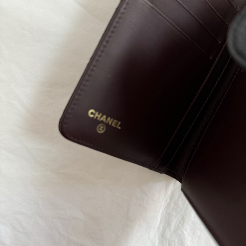 Chanel黑金荔枝皮中夾-6