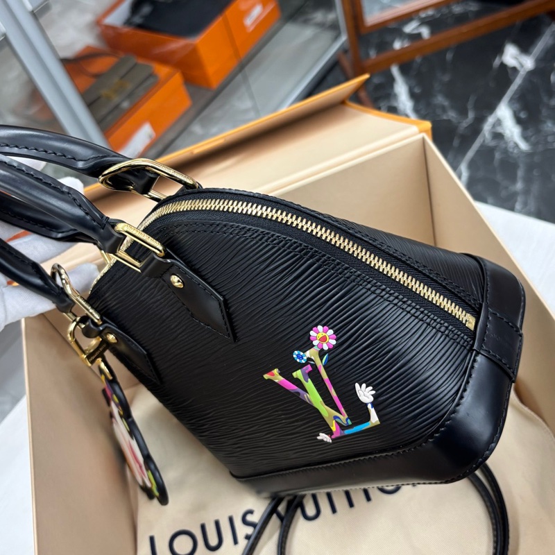 【近新閒置品】Louis Vuitton 路易威登 LV 村上隆 熊貓Alma bb芯片手提單肩背包-2