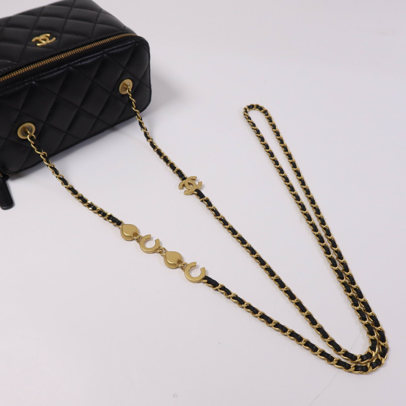 CHANEL 羊皮皮革Vanity Case金扣鏈帶肩背袋-8
