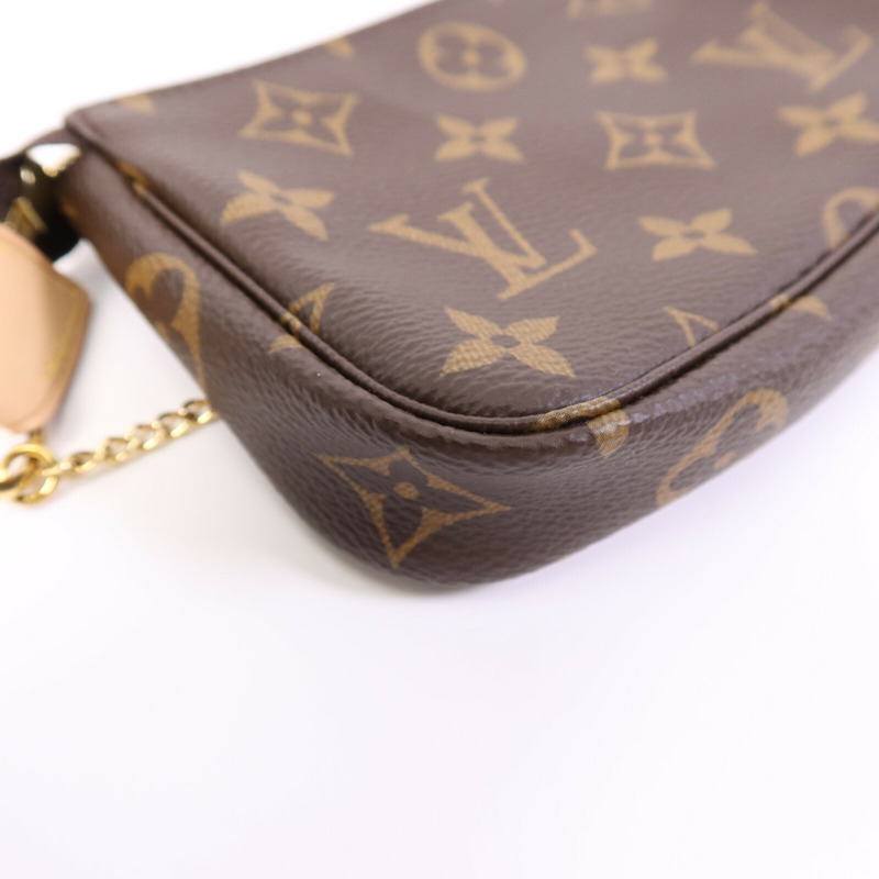 LOUIS VUITTON Monogram Mini Pochette Accessoires金扣手挽袋-11