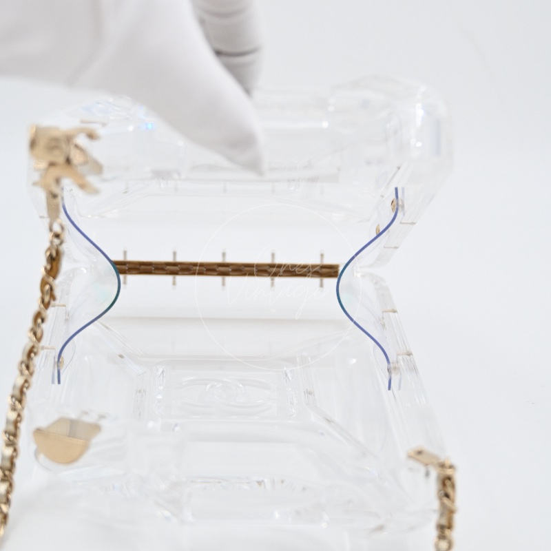 [Pre-owned] Chanel Gasoline Transparent Evening Clutch Bag-12