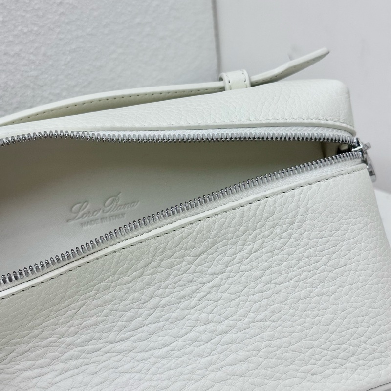 【全新】LP Loro Piana ExtraPocket L19 二代銀扣 飯 盒包單肩包手提包 嫩白色-5