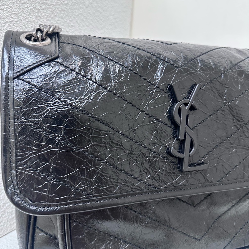 【全新】SAINT LAURENT YSL Niki 黑 鏈黑標Logo復古褶皺 牛皮革 流浪包 單肩包-2