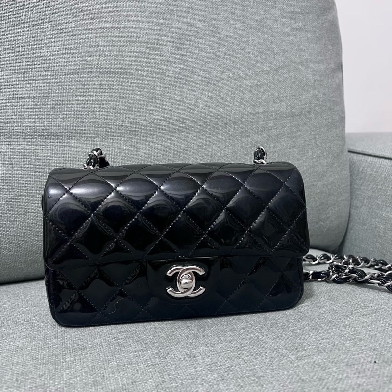 出Chanel CF mini黑銀漆皮羊皮-1