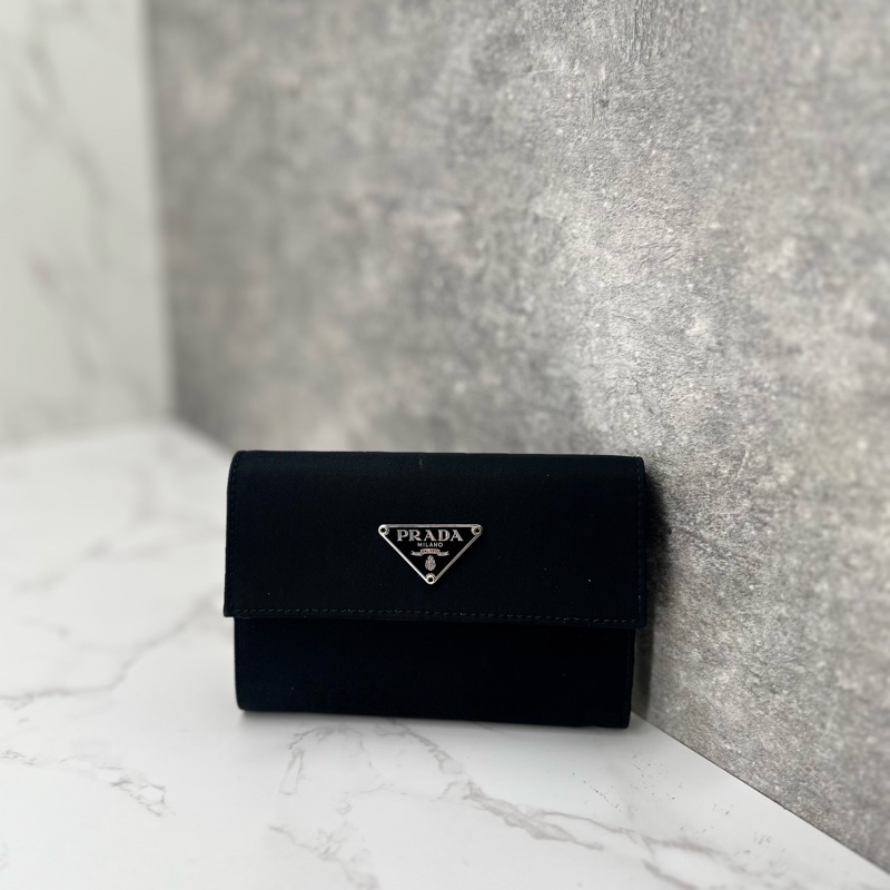 💗香緹國際精品💗 709 PRADA 尼龍三折短夾-0