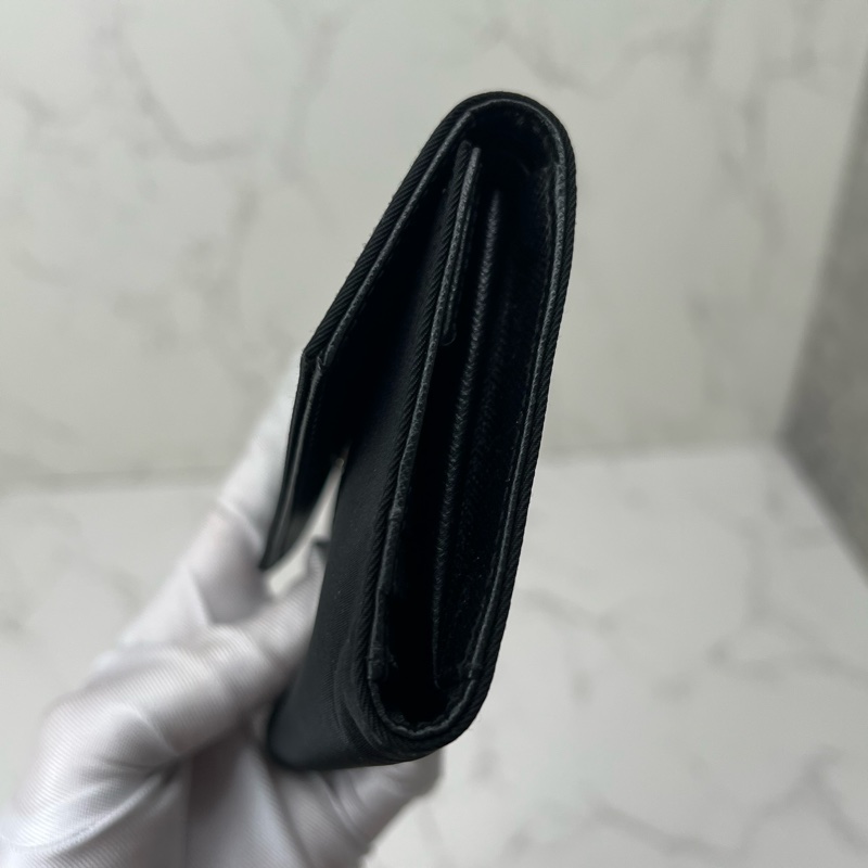 💗香緹國際精品💗 709 PRADA 尼龍三折短夾-2