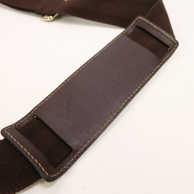 FENDI 塗層帆布Diagonal Messenger銀扣肩背袋-10