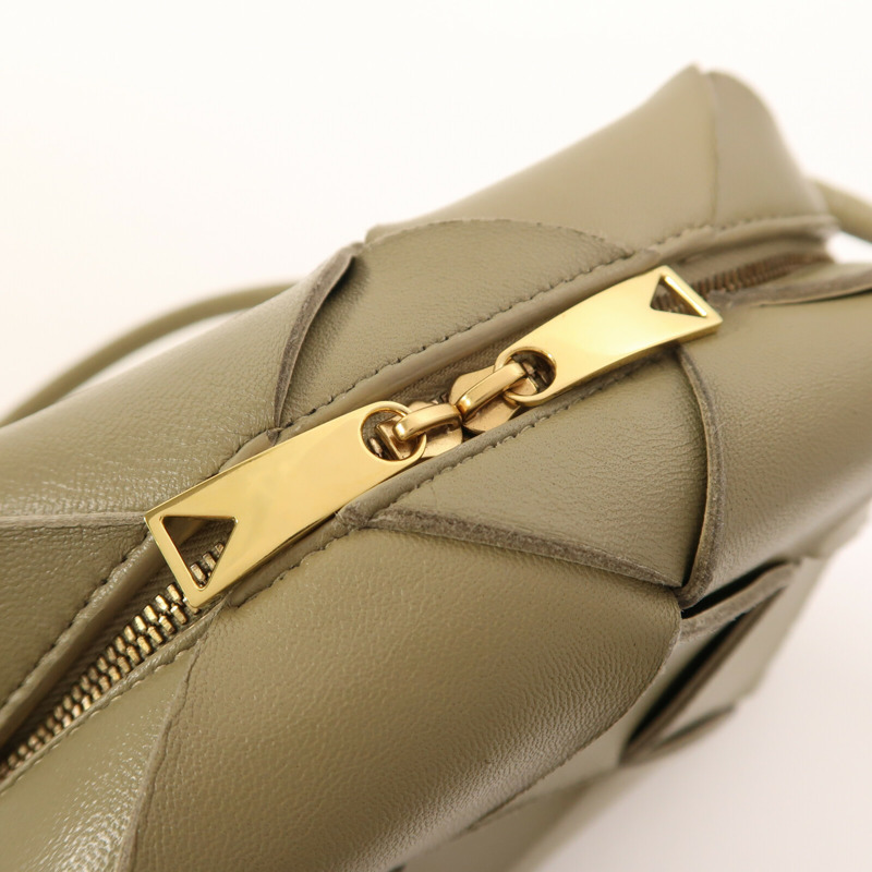 BOTTEGA VENETA 羊皮皮革Shoulder Bag金扣肩背袋-10