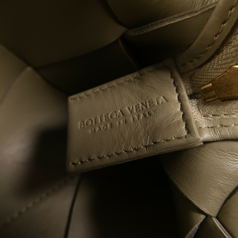 BOTTEGA VENETA 羊皮皮革Shoulder Bag金扣肩背袋-13