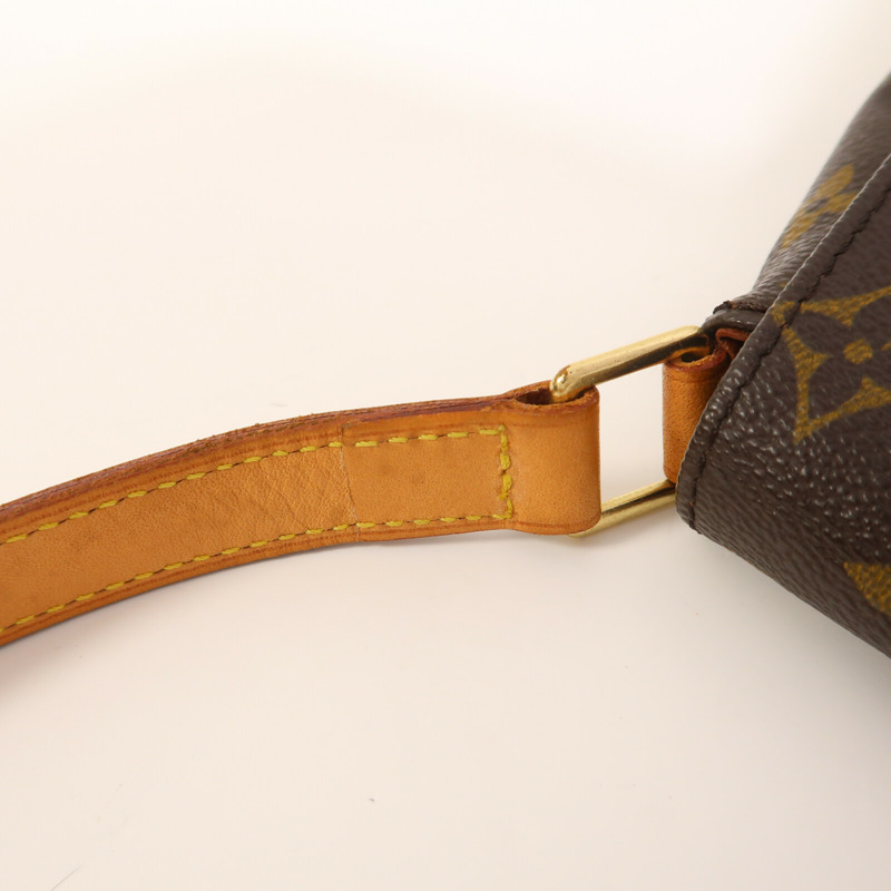 LOUIS VUITTON Monogram Musette Salsa Short金扣肩背袋-11