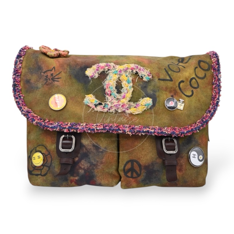 [Pre-owned] Chanel On the Pavements Graffiti Washed Toile Large Multicolor Messenger Bag-0