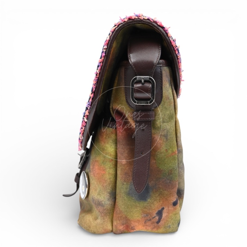 [Pre-owned] Chanel On the Pavements Graffiti Washed Toile Large Multicolor Messenger Bag-2