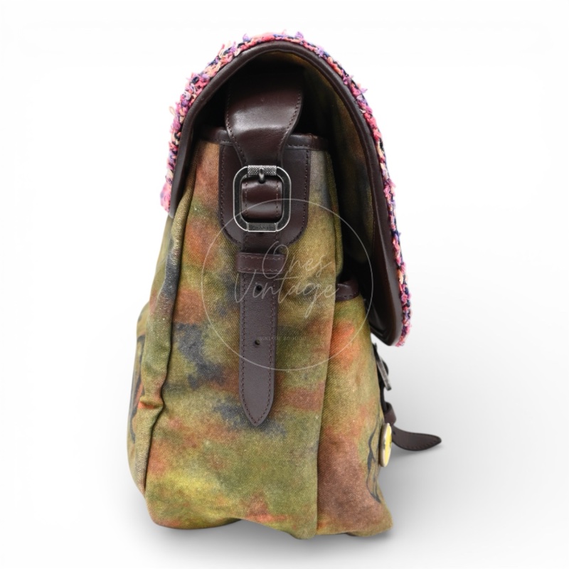 [Pre-owned] Chanel On the Pavements Graffiti Washed Toile Large Multicolor Messenger Bag-3